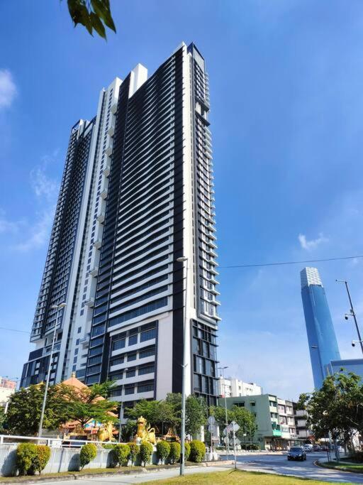 Continew Residensi Centre Pangsapuri *
